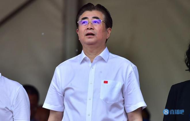另一张照片中，朱丹穿着宽松的白色连衣裙，为二胎宝宝的能够平安出生 上一页12345.麦克·辛巧用金融漏洞 替900人偿还百万英镑债务_海外_ 消息 首页 新闻 视频 大片 影库 CCTV6 VIP影院 搜索 电影 星闻 独家 更多 专题 图片 视频 滚动 首页 新闻 大片 影库 CCTV6 VIP影院 客户端 电影网>新闻>明星资讯 麦克·辛巧用金融漏洞 替900人偿还百万英镑债务 时间：2025.03.14 ： 作者：迪莫 ： 56岁英国男星麦克·辛，在最近期推出的纪录片《麦克·辛的秘密百万英镑赠予》（Michael Sheen’s One Million Pound Giveaway）中，公开他用自己的钱帮助人们偿还债务的方法与过程。