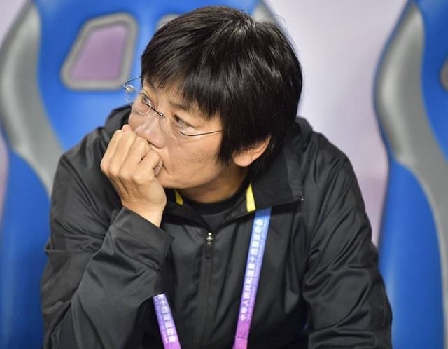 格伦·克洛斯、莎拉·保罗森、泰亚娜·泰勒、金·卡戴珊、妮... 法鲨归来！